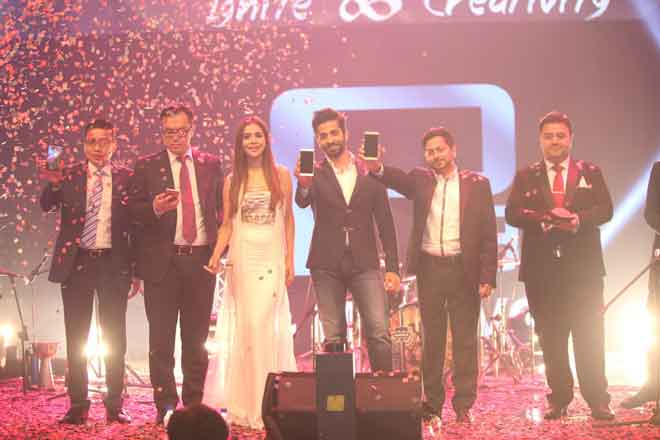 Huawei Pakistan launches Ascend P8 with numerous pioneering technologies
